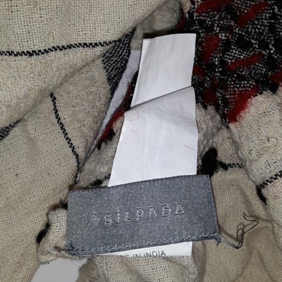 Silpada wool mix blanket shawl wrap - Picture 3 of 4